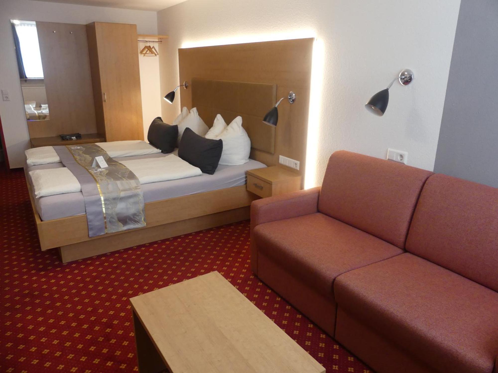 Hotel Traube 锡格马林根 外观 照片