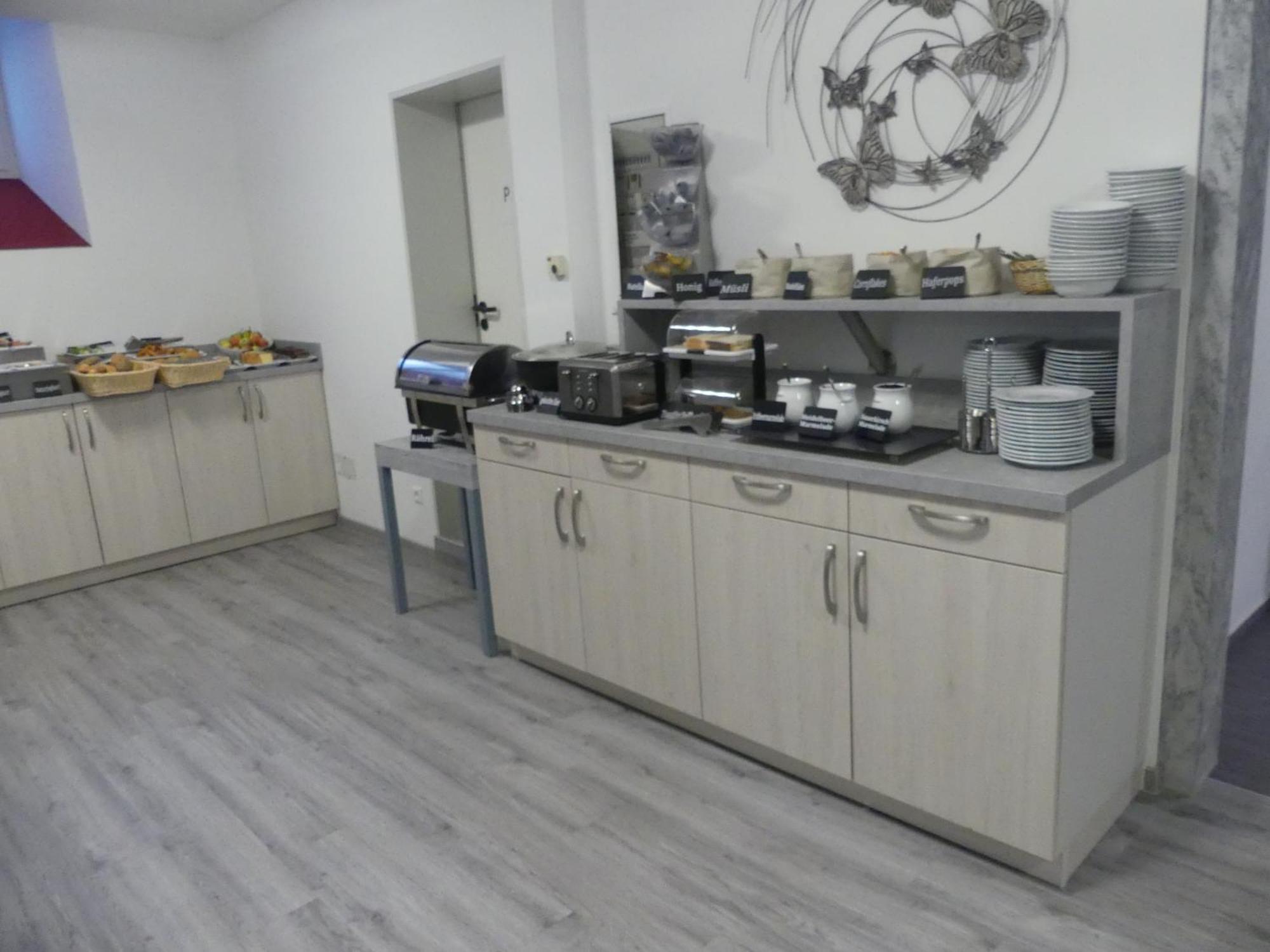 Hotel Traube 锡格马林根 外观 照片